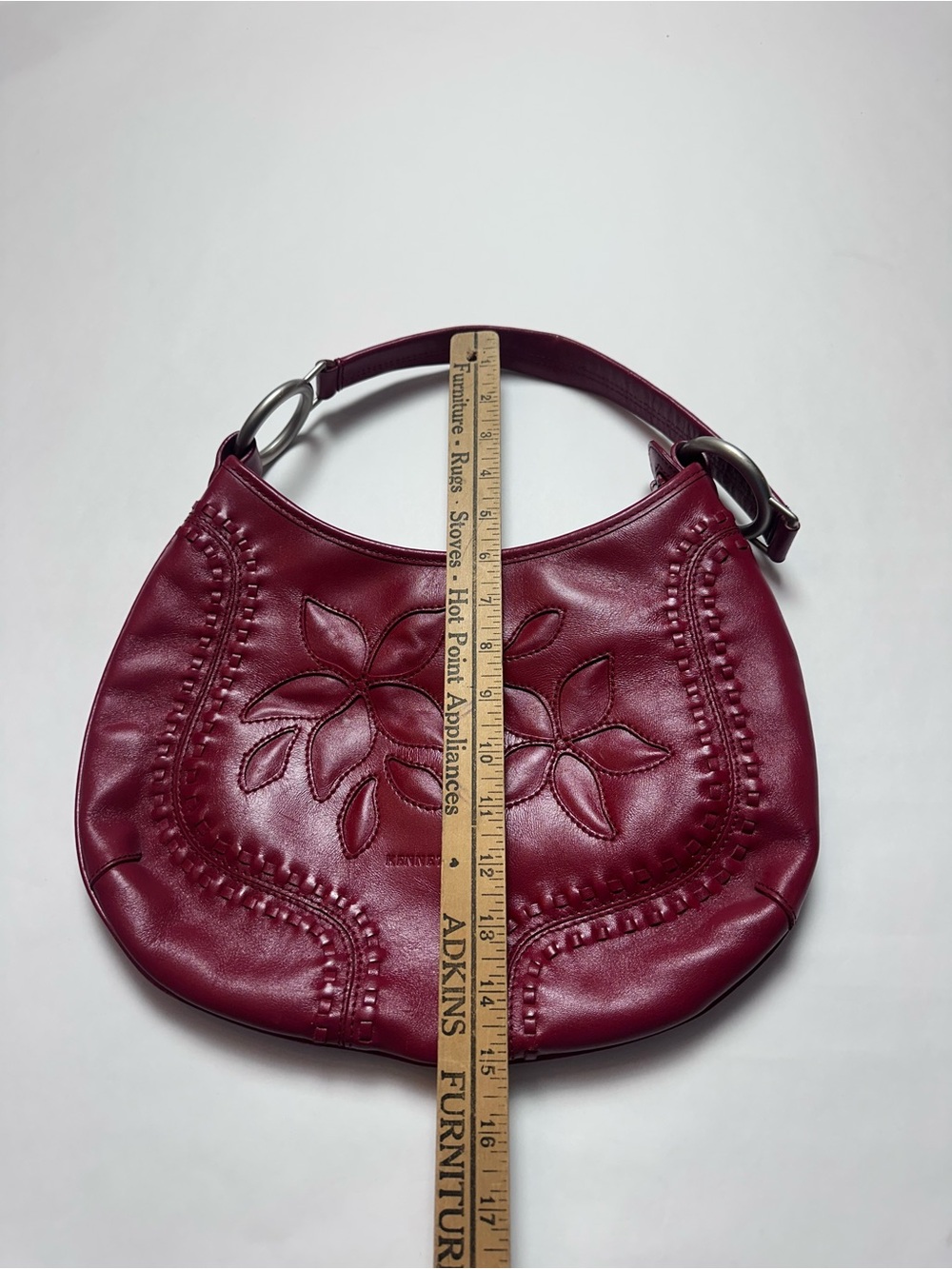 Kenneth Cole Y2K Burgundy Leather Floral Embossed Hobo Shoulder Bag Boho - Picture 5 of 10